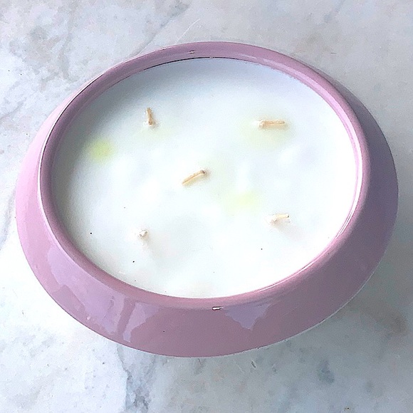 SUSAN JACOBS NEW YORK CANDLE CAMOMILE & ROSE NEW 5 WICK 31 OZ - Picture 4 of 4